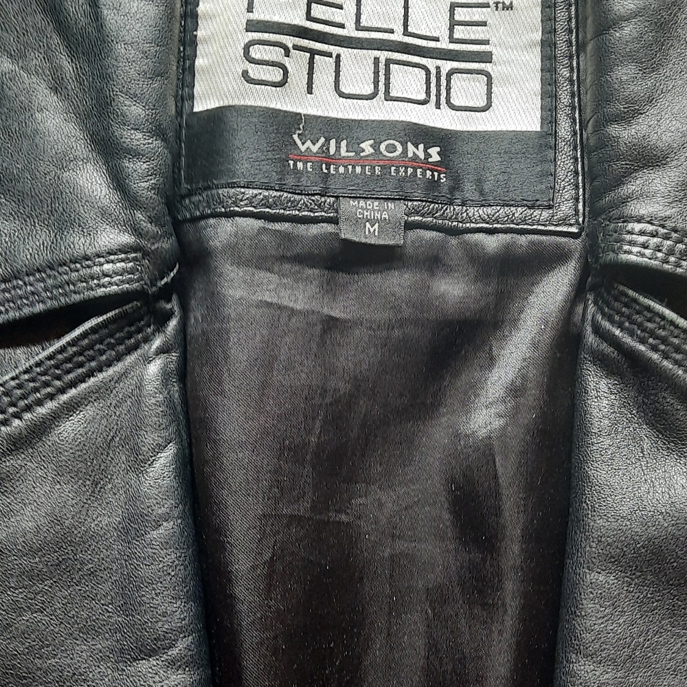 Woman's Black Leather Jacket, Size Medium.